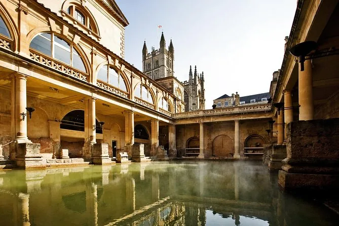 Bath, Lacock & Stonehenge Small Group